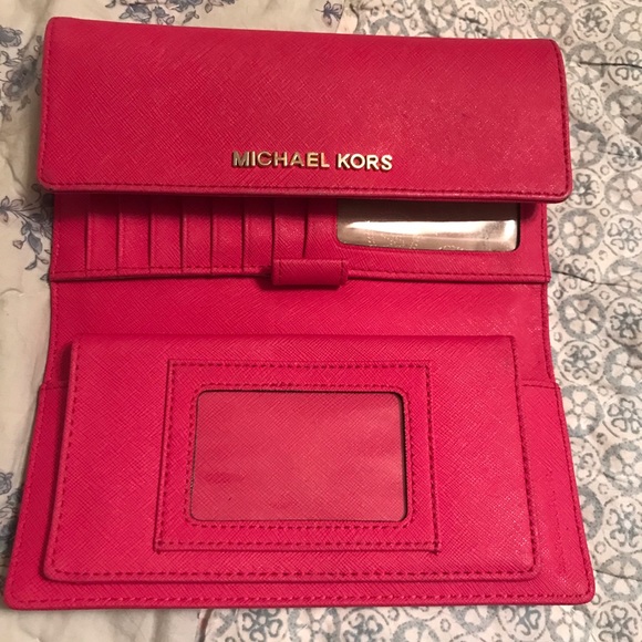 Michael Kors Checkbook Wallet - Picture 2 of 4